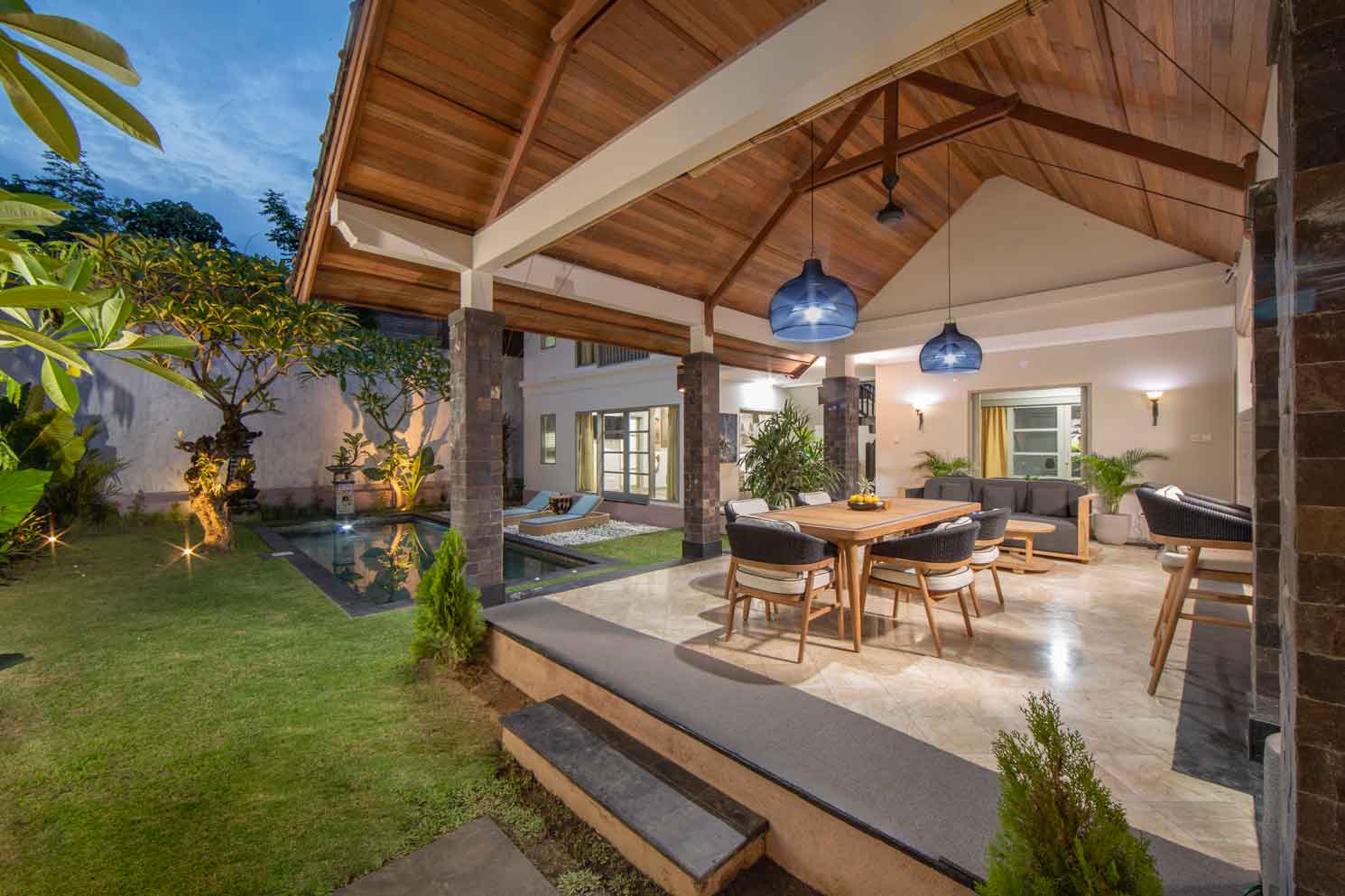 Dampati Villa  - Sanur