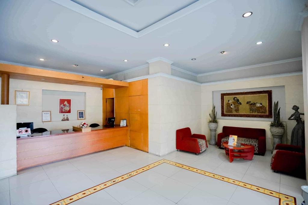 Cakra Kembang Hotel - Yogyakarta