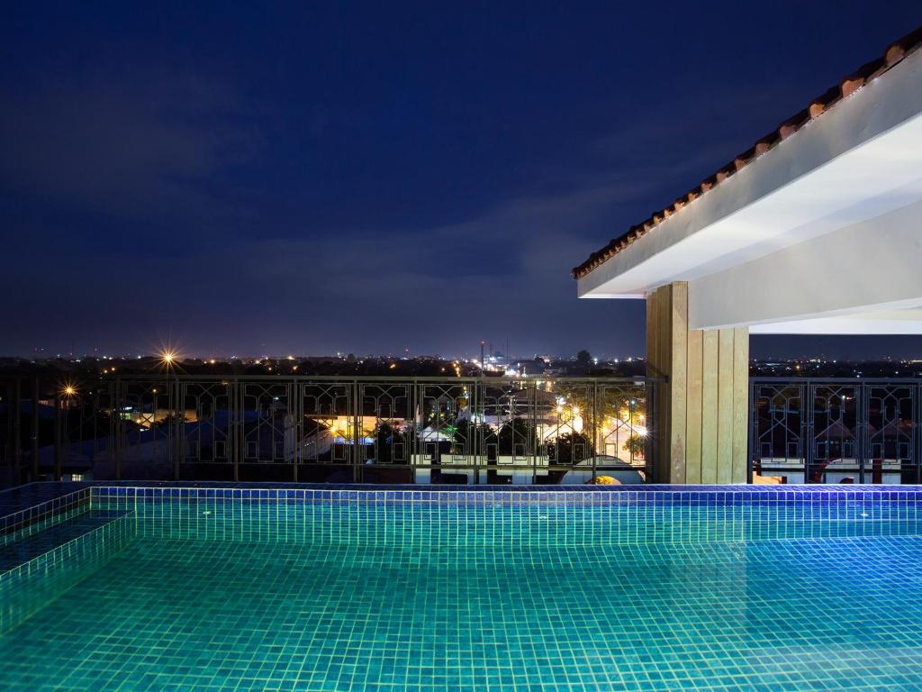 The Cube Hotel Yogyakarta - Yogyakarta