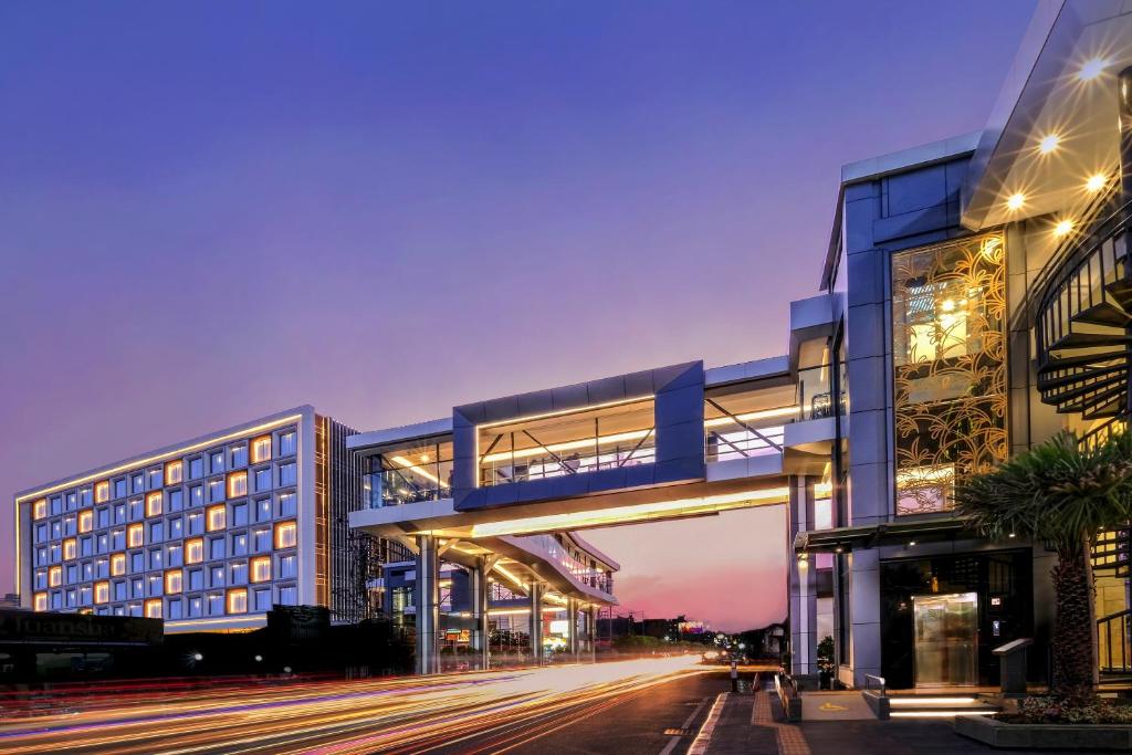 GRAMM HOTEL by Ambarrukmo Yogyakarta  Order - Yogyakarta