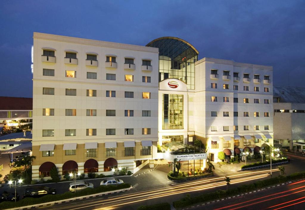 Surabaya Suites Hotel Powered by Archipe - Surabaya